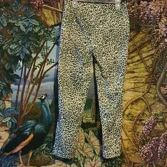 NWT Adrienne Vittadini Pants Womens Stretchy Leopard Print Size 8 - Picture 3 of 5